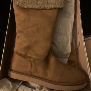 Brand new brown boots